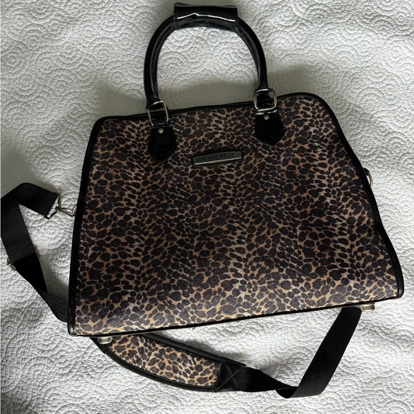 Tracker by Bentley Leopard Print Carry on Luggage - Picture 11 of 16
